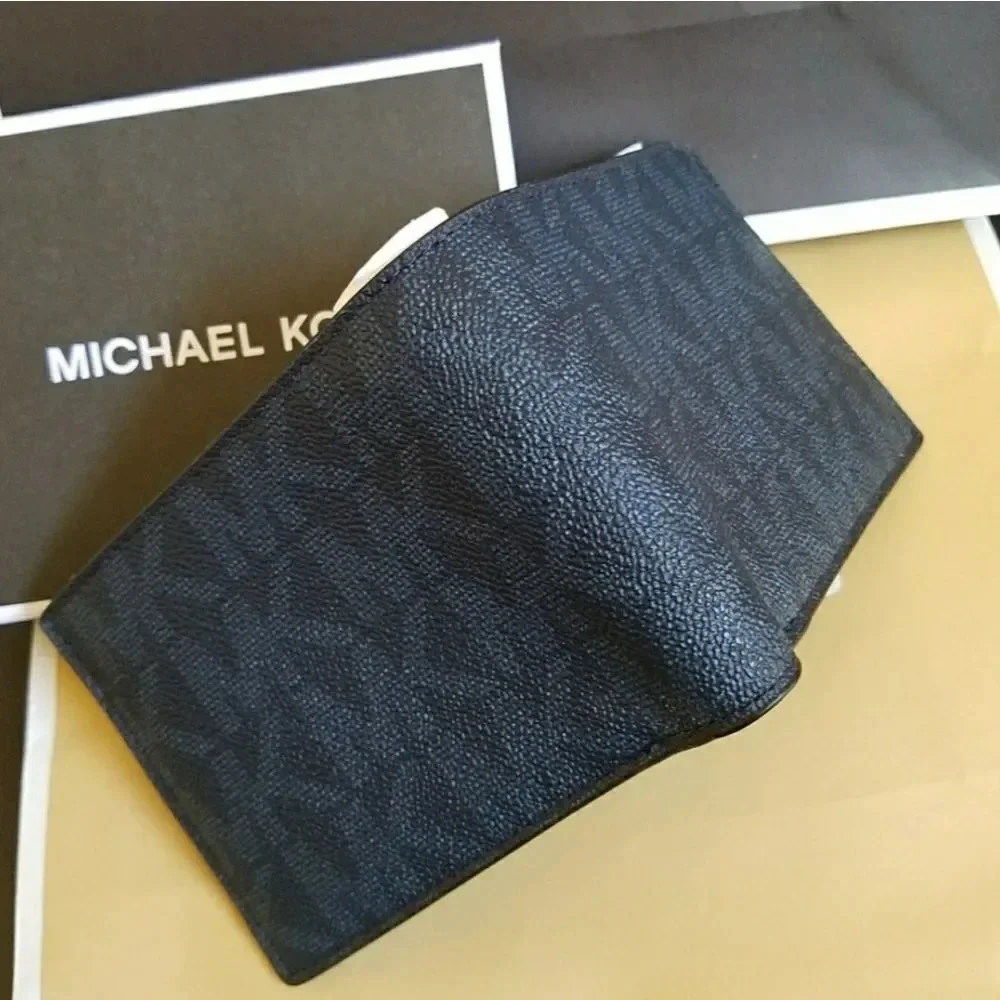 🎄🎁ALERT Michael Kors Men's Black Jet Set Signature Andy Billfold Pocket